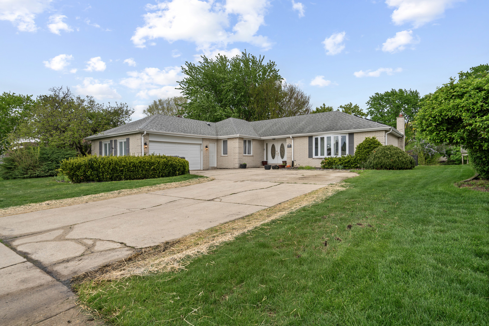 13747 S 88th Avenue, Orland Park, IL 60462
