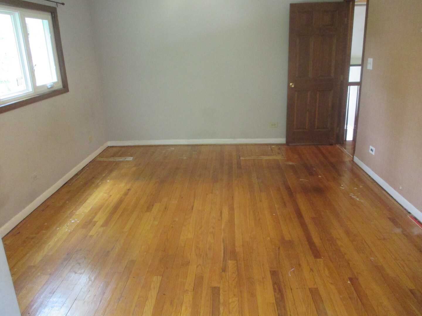 2N131 Willard Street, Carol Stream, IL 60188