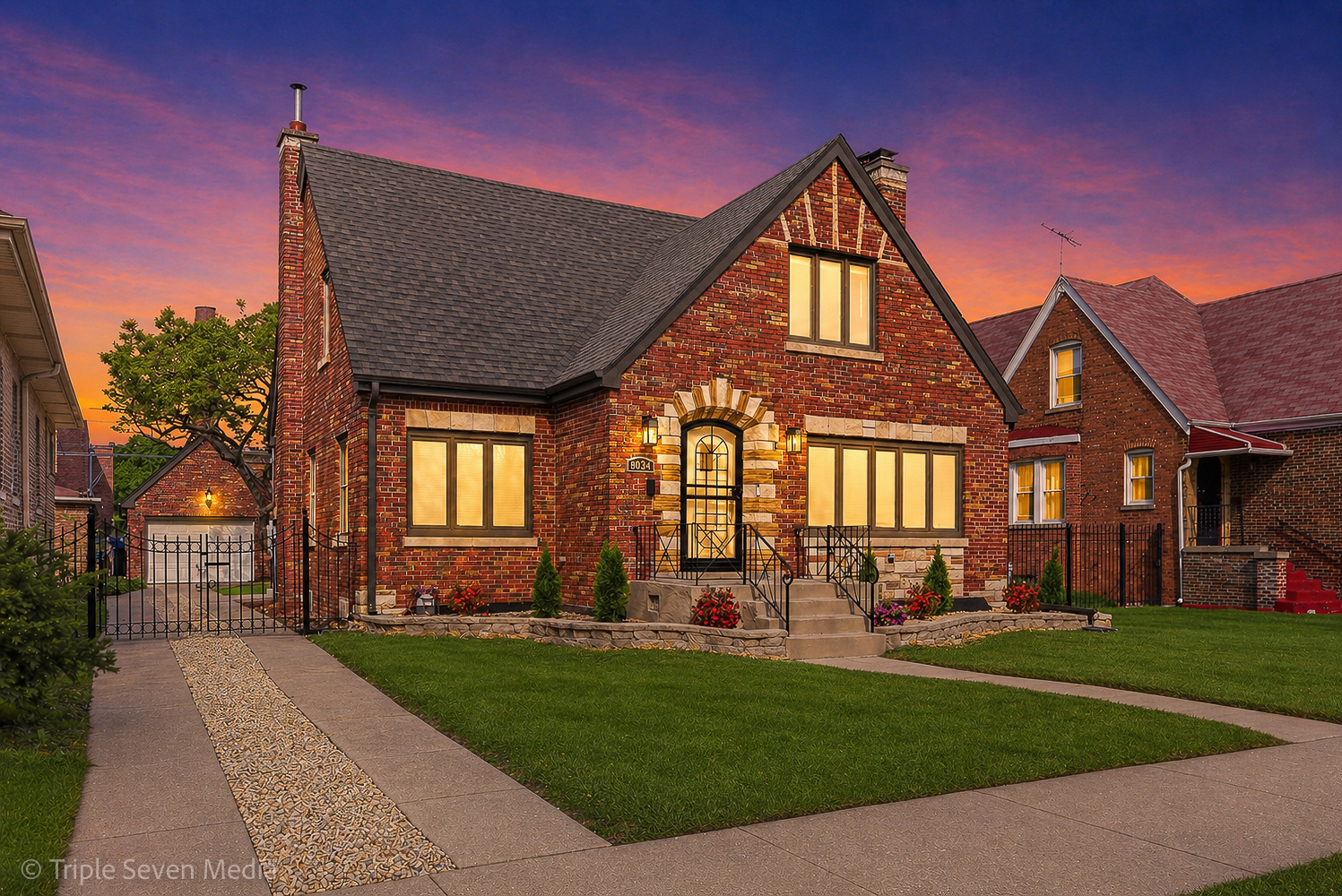 8034 S Clyde Avenue, Chicago, IL 60617