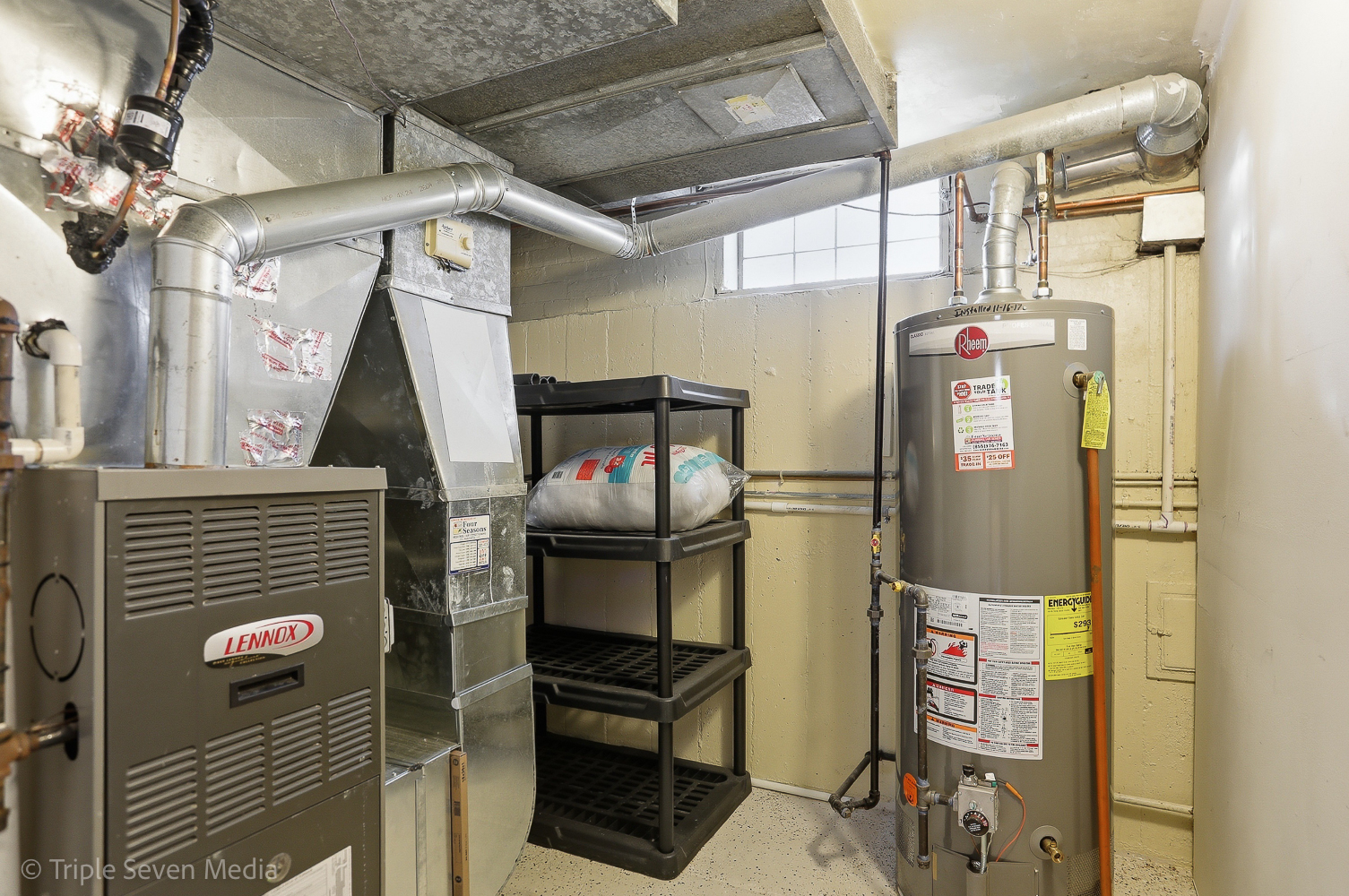 8034 S Clyde Avenue, Chicago, IL 60617