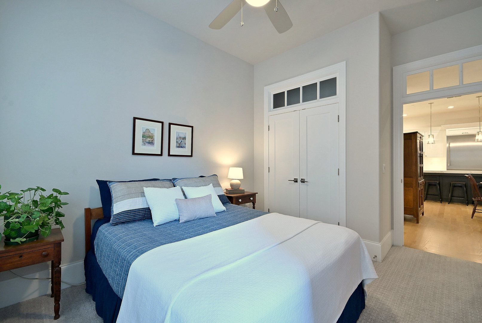 105 S Cottage Hill Avenue #206, Elmhurst, IL 60126