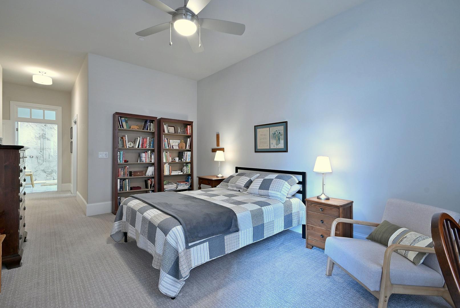 105 S Cottage Hill Avenue #206, Elmhurst, IL 60126