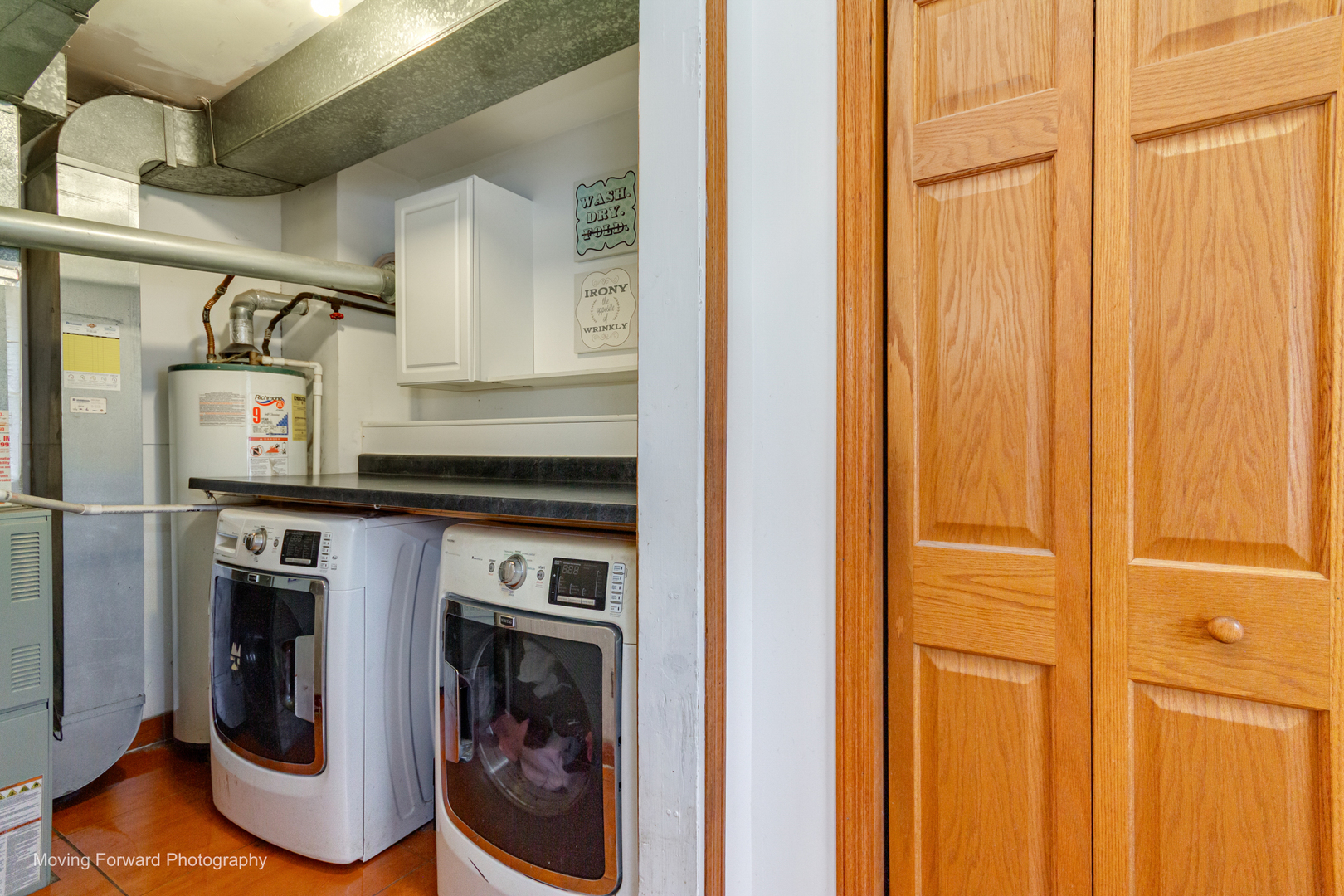 14325 Kilbourne Avenue, Midlothian, IL 60445