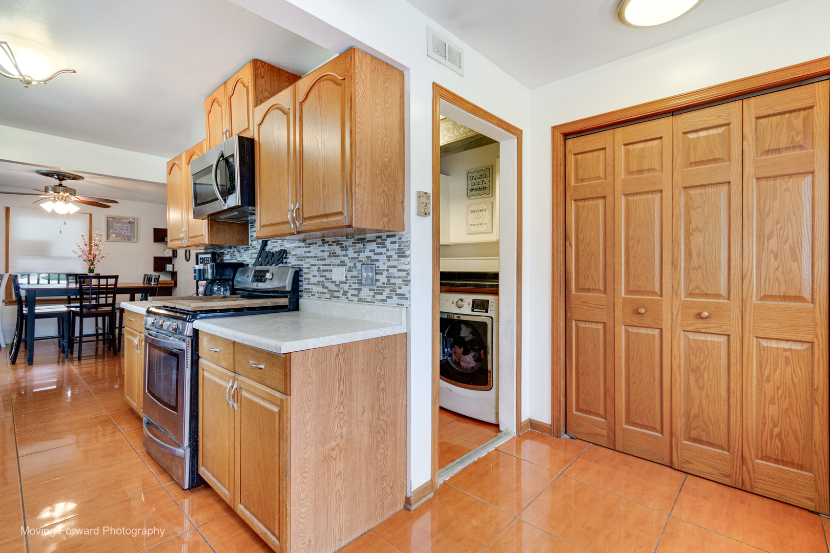 14325 Kilbourne Avenue, Midlothian, IL 60445