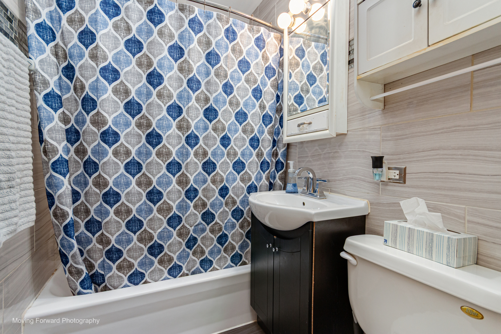 14325 Kilbourne Avenue, Midlothian, IL 60445