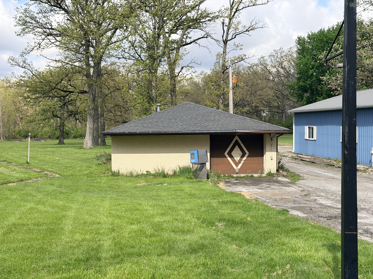 25716 S Stoney Island Avenue, Crete, IL 60417
