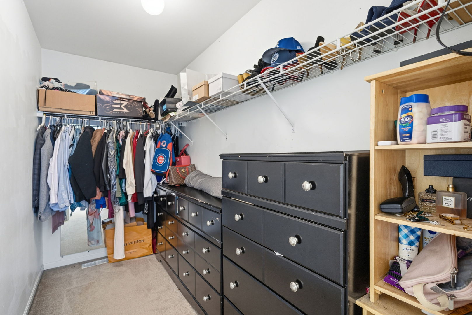 150 Wilson Way, South Elgin, IL 60177