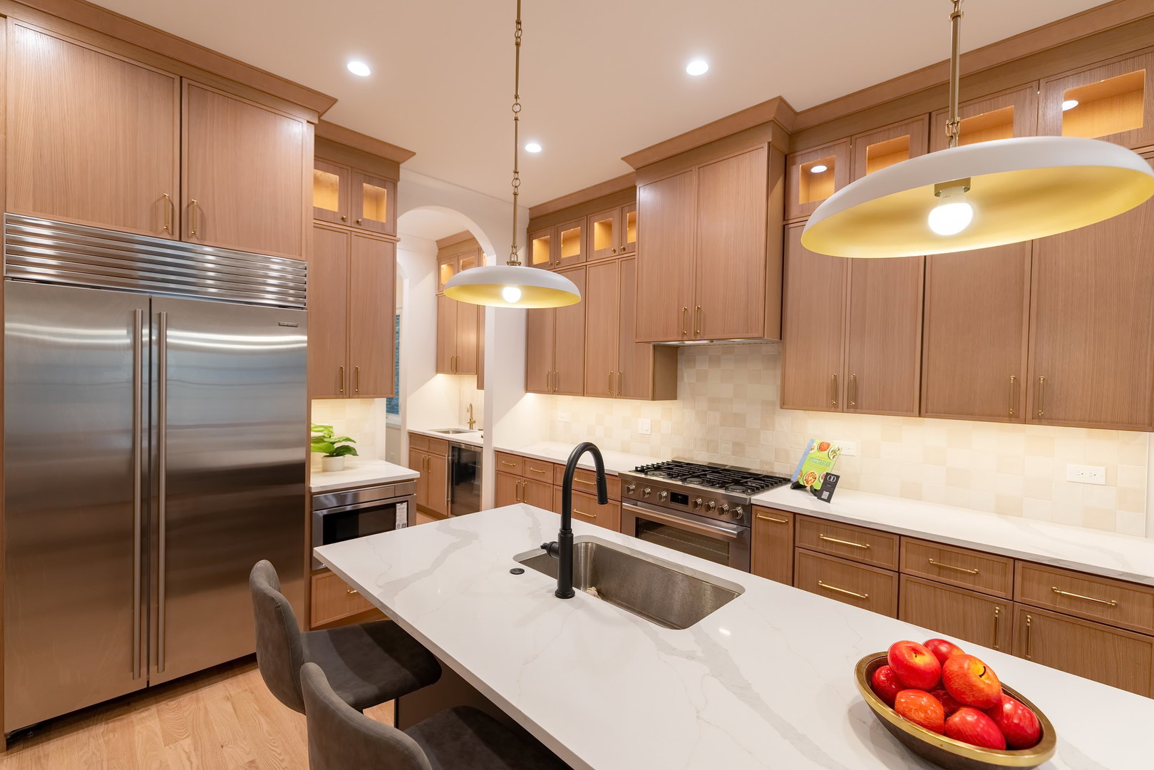 941 N Winchester Avenue #1, Chicago, IL 60622