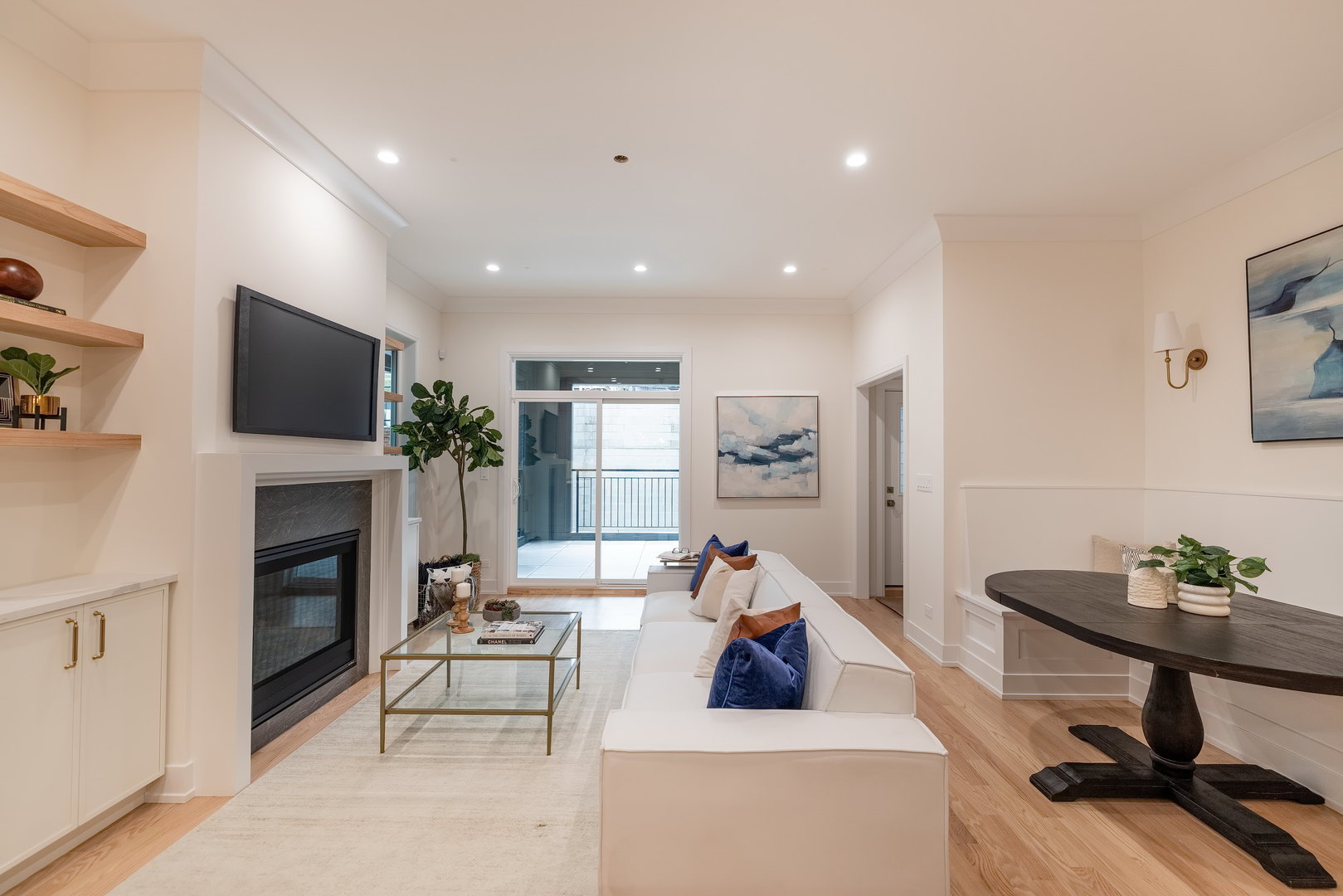 941 N Winchester Avenue #1, Chicago, IL 60622