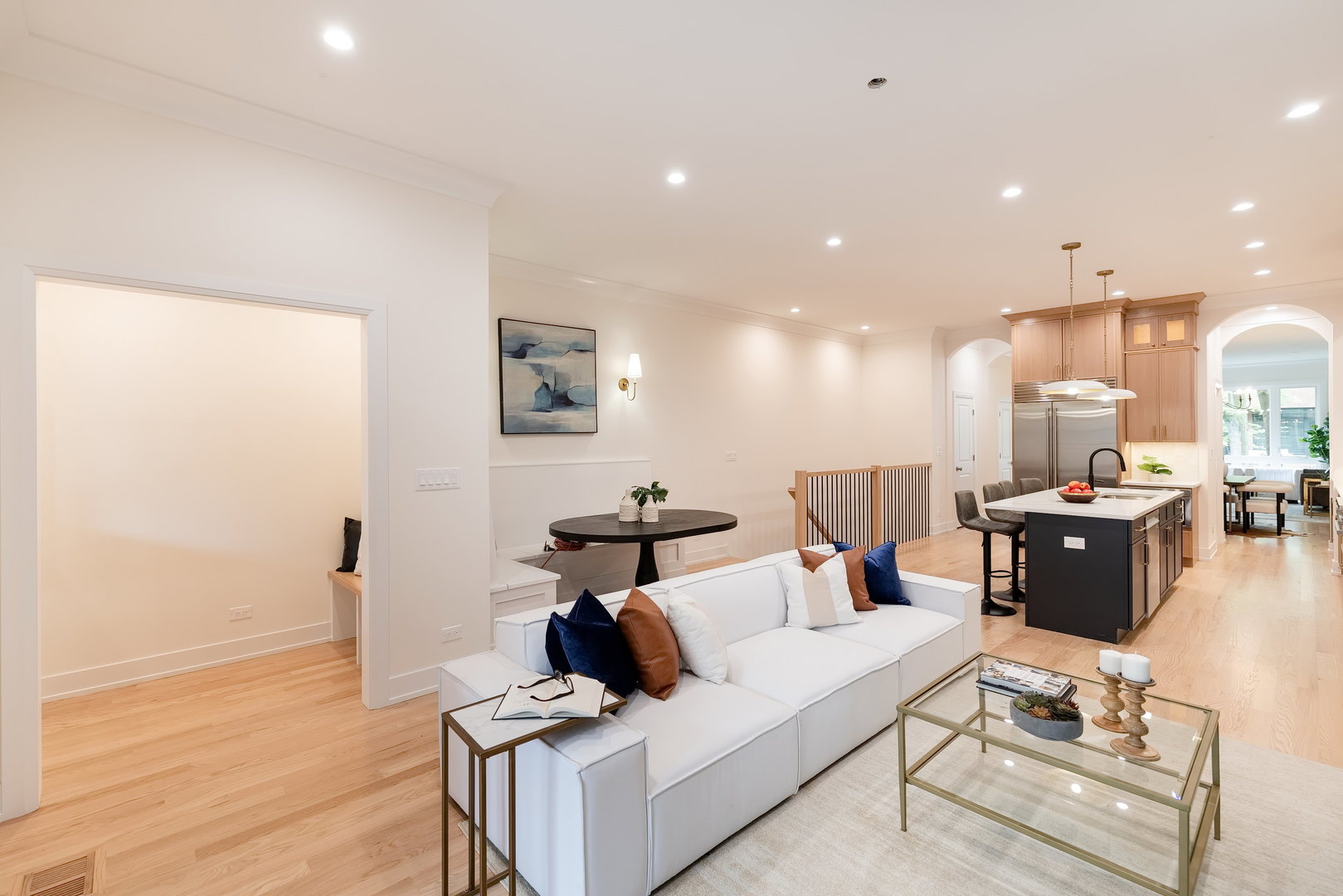 941 N Winchester Avenue #1, Chicago, IL 60622