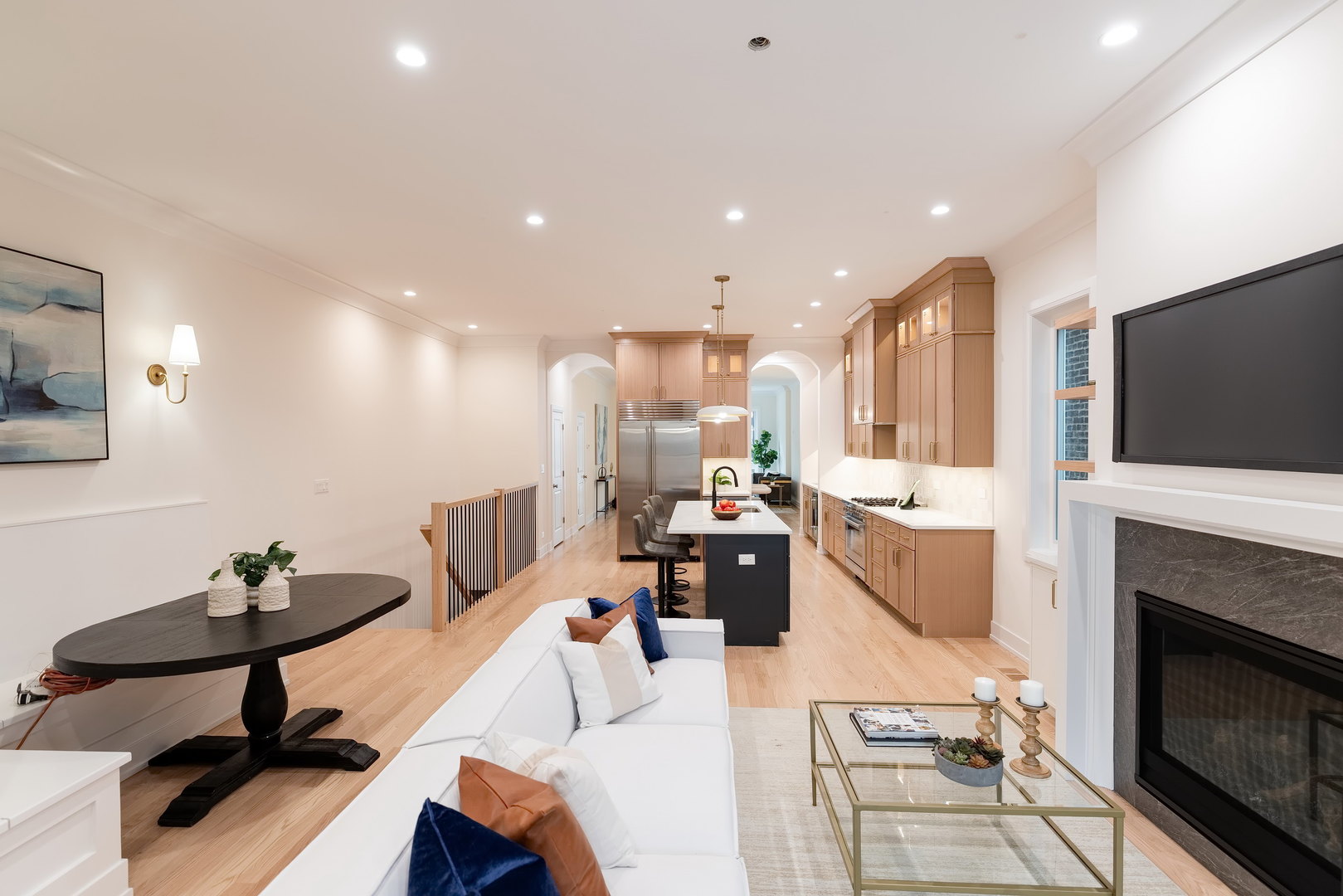 941 N Winchester Avenue #1, Chicago, IL 60622