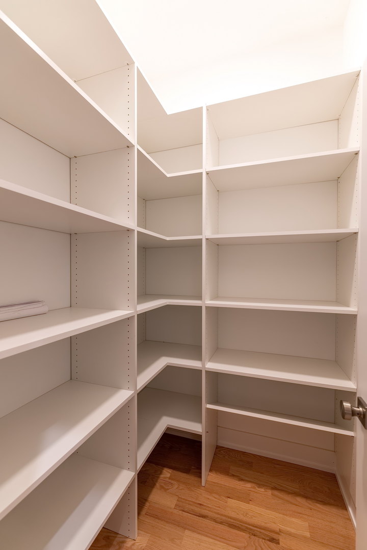 941 N Winchester Avenue #1, Chicago, IL 60622