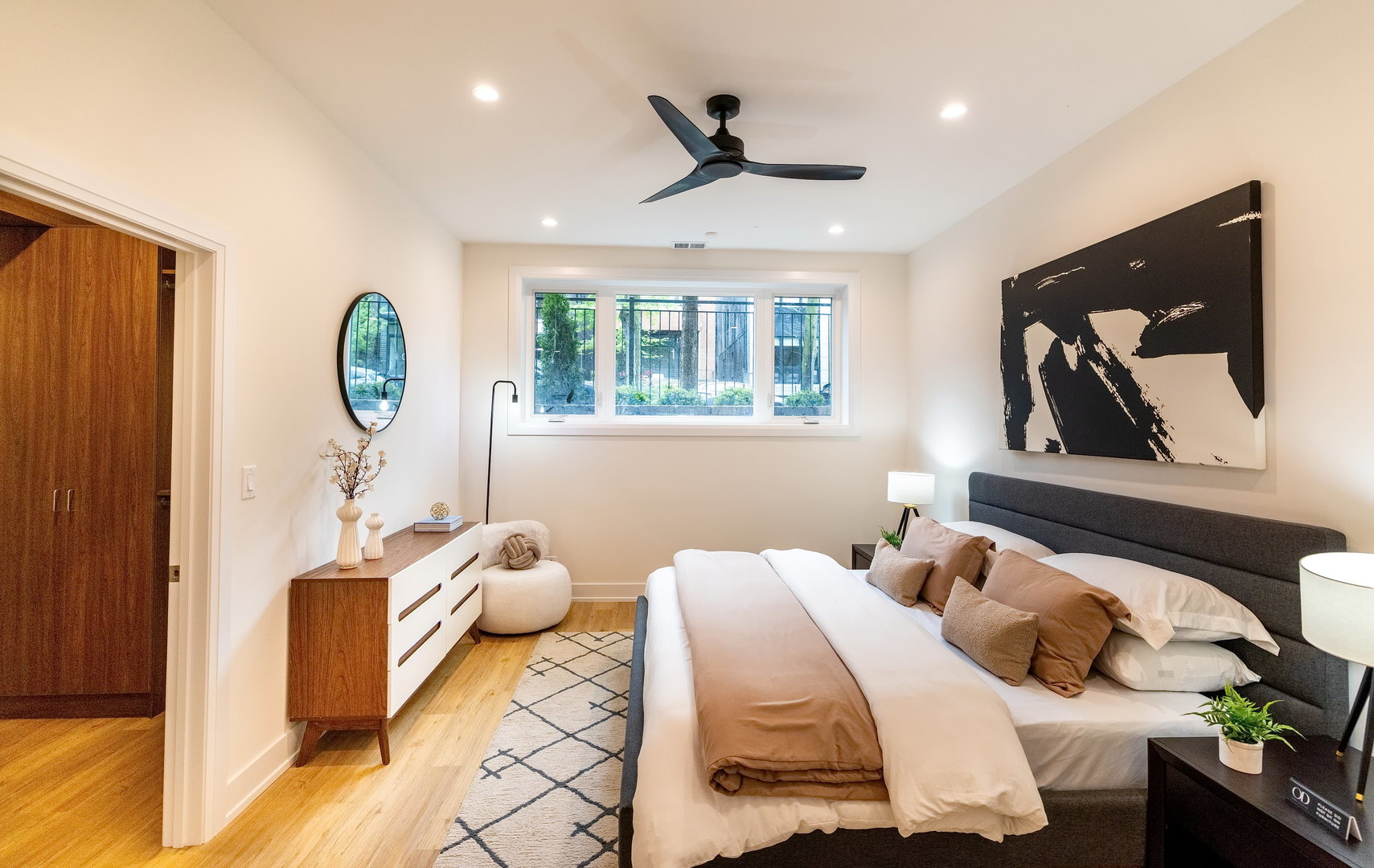 941 N Winchester Avenue #1, Chicago, IL 60622