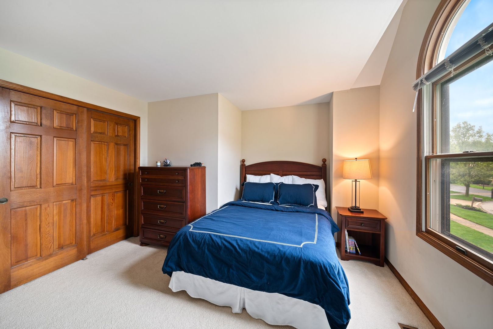 2405 Cimarron Court, Naperville, IL 60565