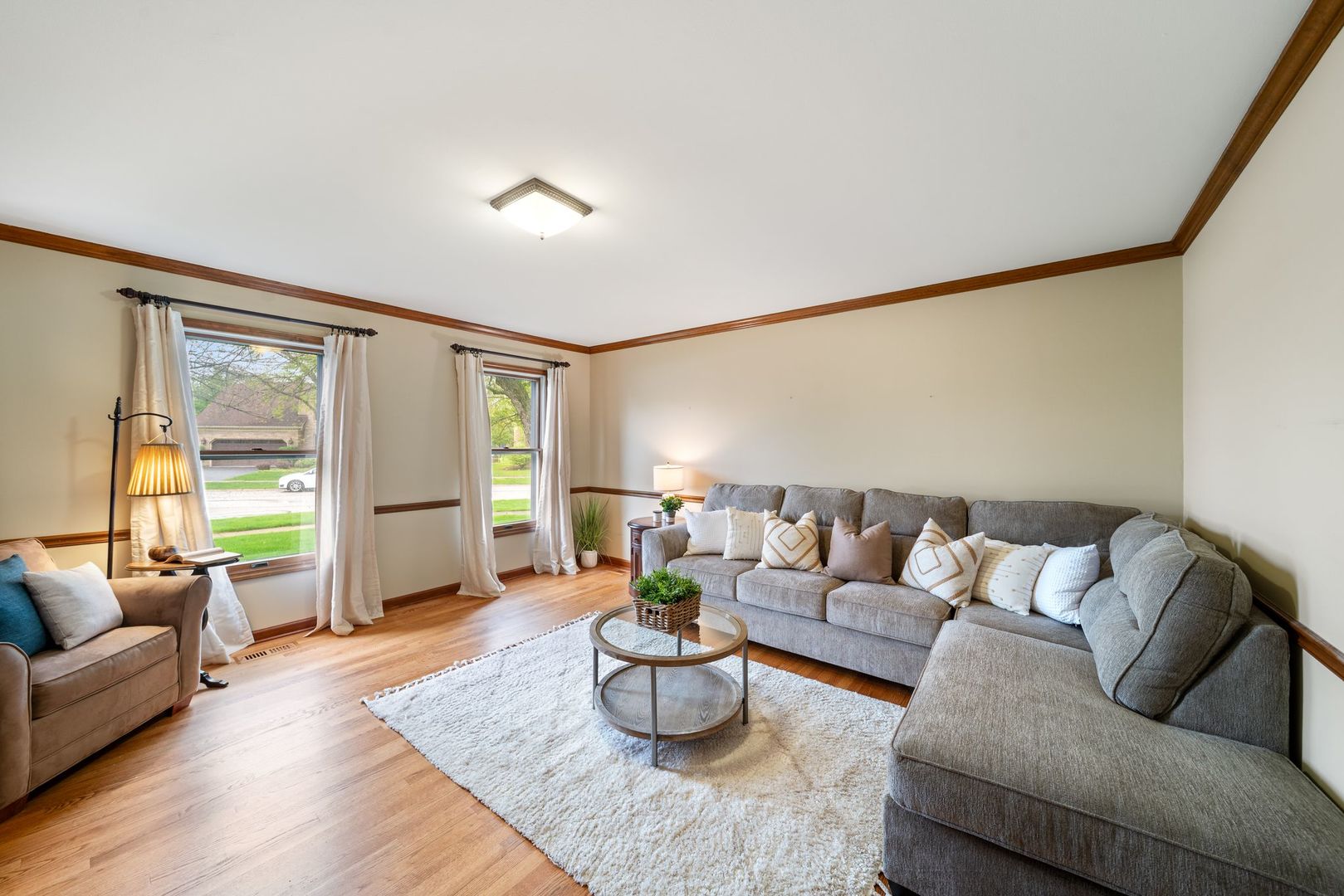 2405 Cimarron Court, Naperville, IL 60565