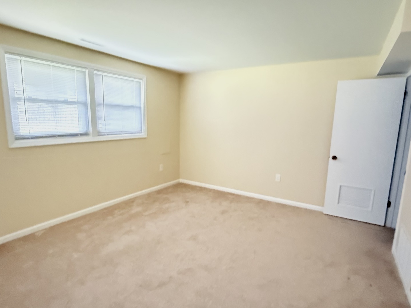 653 Ziegler Drive #653, Grayslake, IL 60030