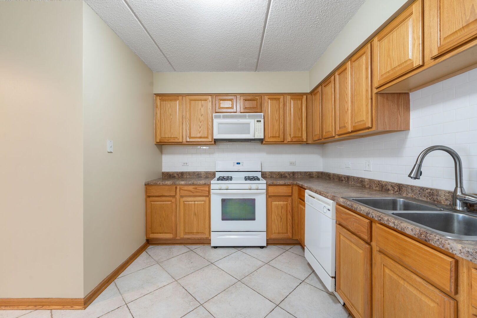 6559 W George Street #309, Chicago, IL 60634