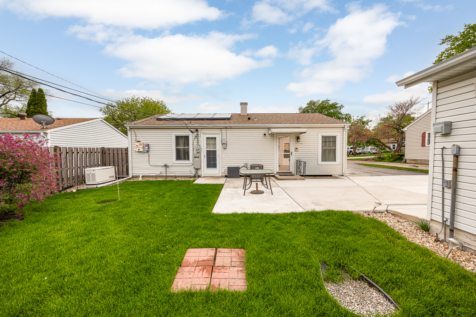 625 Lynn Avenue, Romeoville, IL 60446