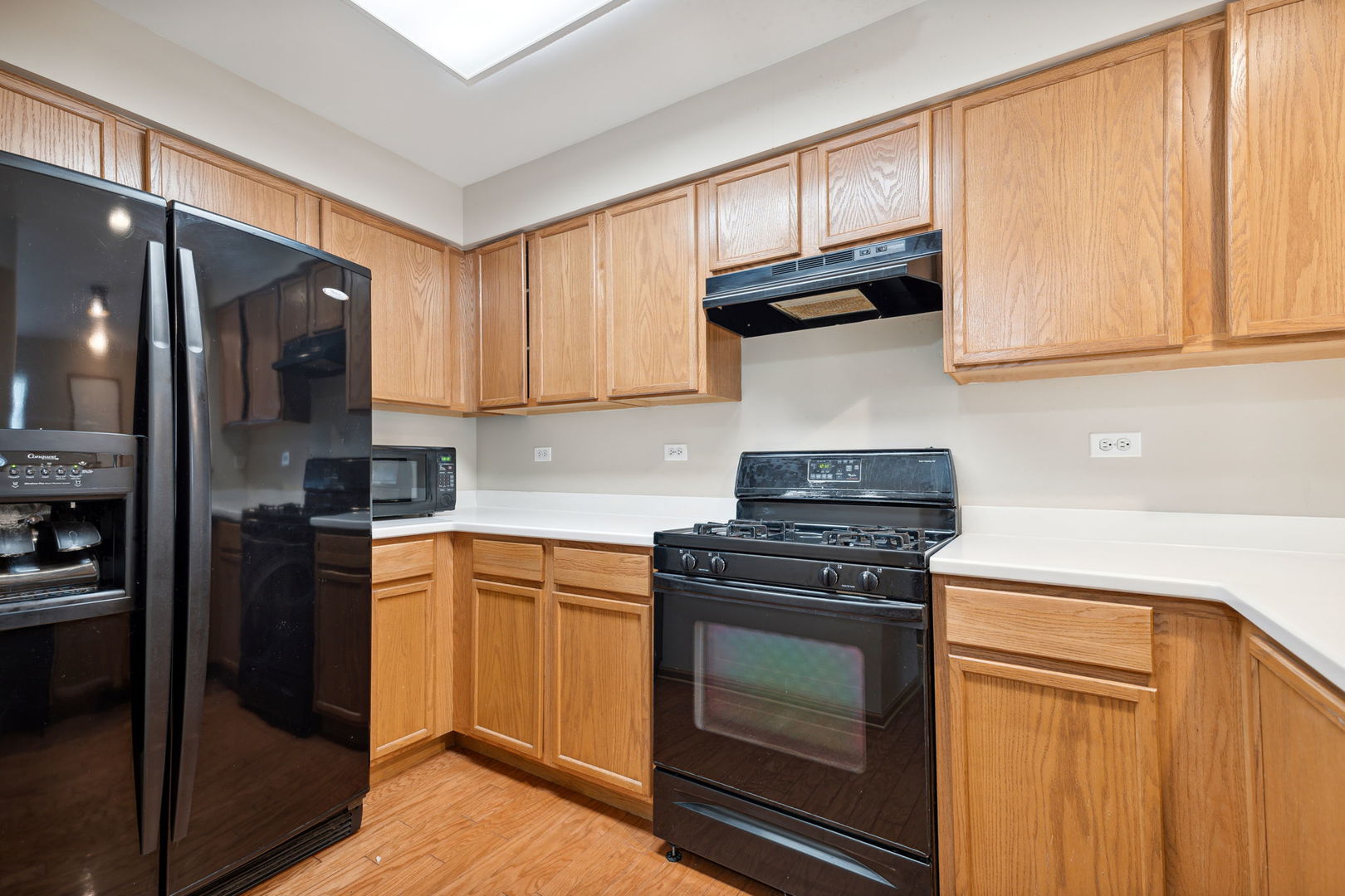 640 Lincoln Station Drive, Oswego, IL 60543