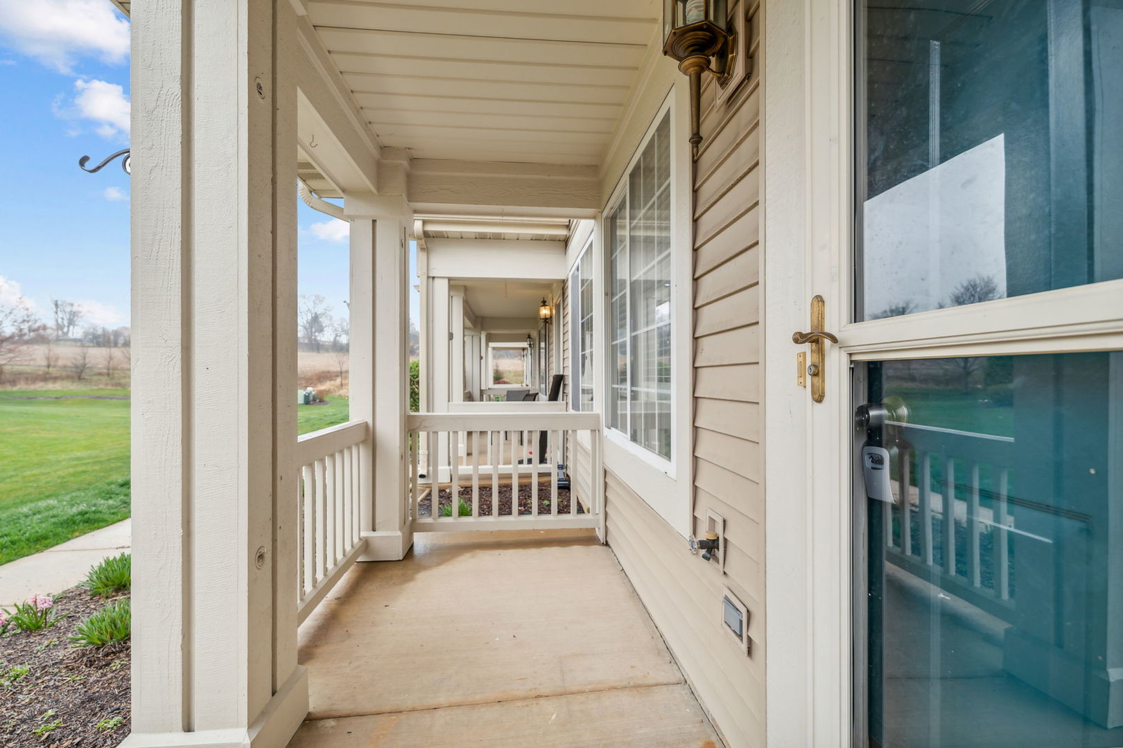 640 Lincoln Station Drive, Oswego, IL 60543