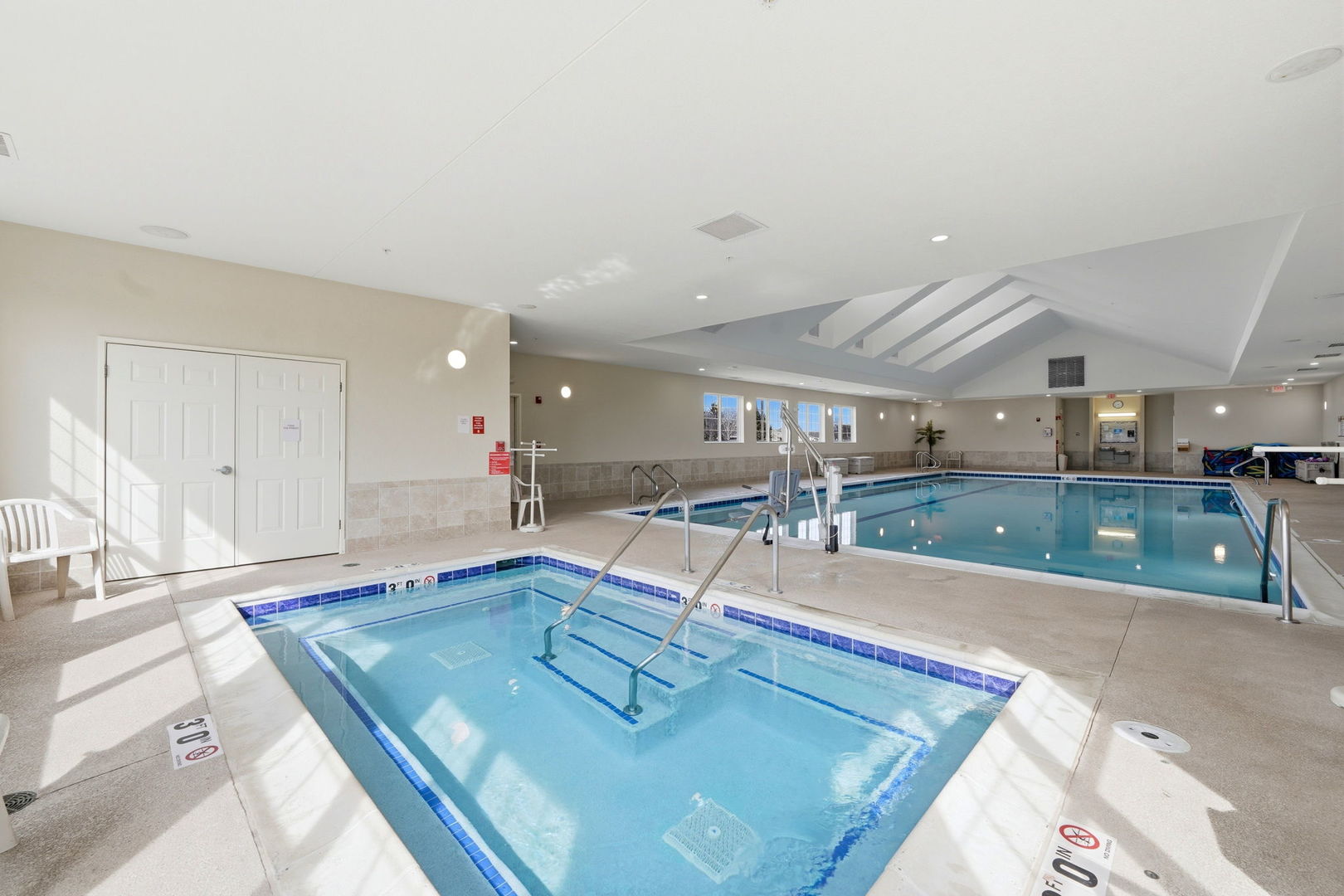 561 Autumn Circle, Pingree Grove, IL 60140