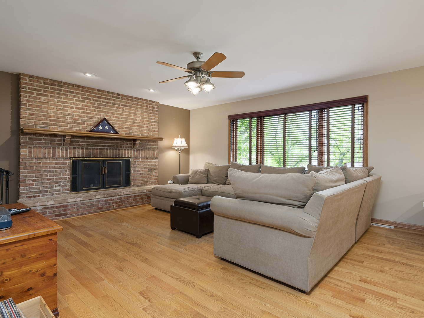 904 Glen Oak Drive, Sleepy Hollow, IL 60118