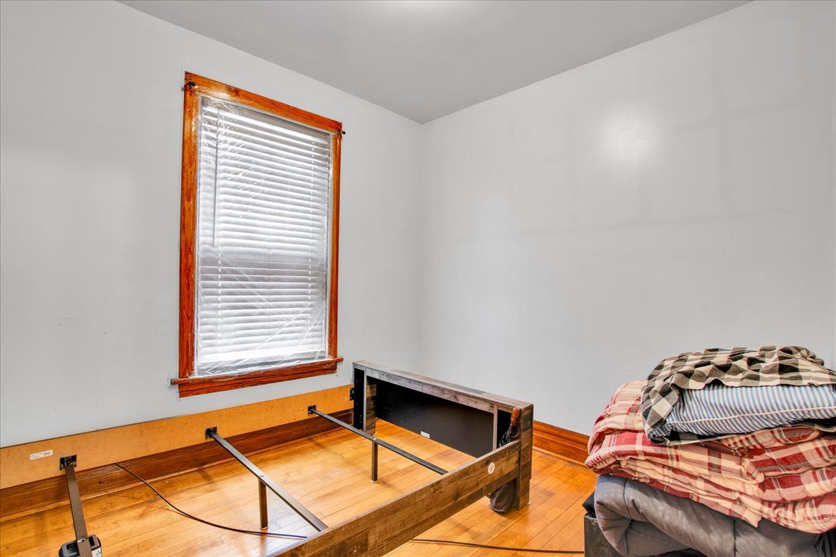 838 N Homan Avenue, Chicago, IL 60651