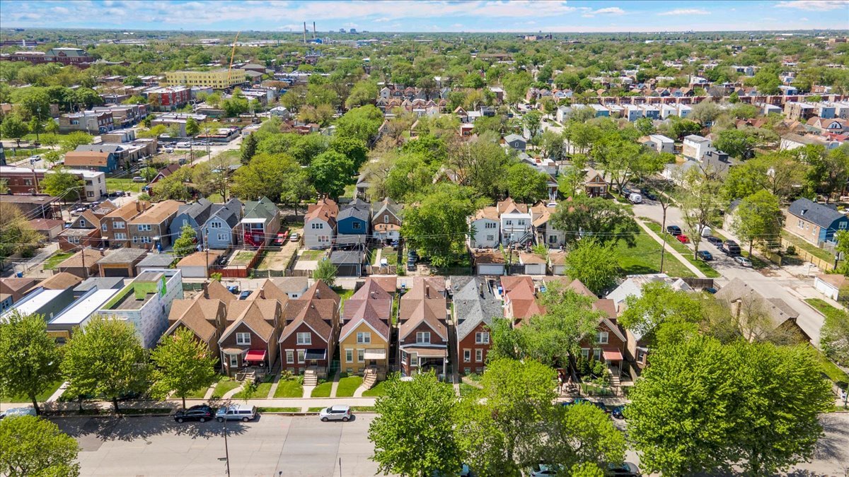 838 N Homan Avenue, Chicago, IL 60651