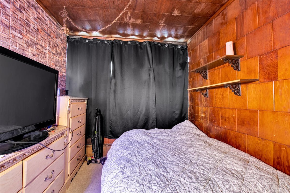 838 N Homan Avenue, Chicago, IL 60651