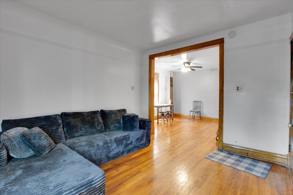 838 N Homan Avenue, Chicago, IL 60651