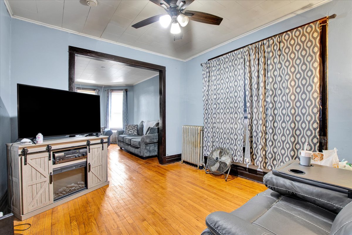 838 N Homan Avenue, Chicago, IL 60651