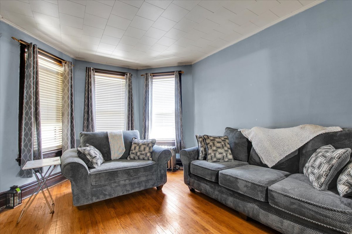 838 N Homan Avenue, Chicago, IL 60651