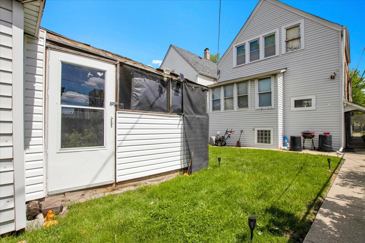 838 N Homan Avenue, Chicago, IL 60651