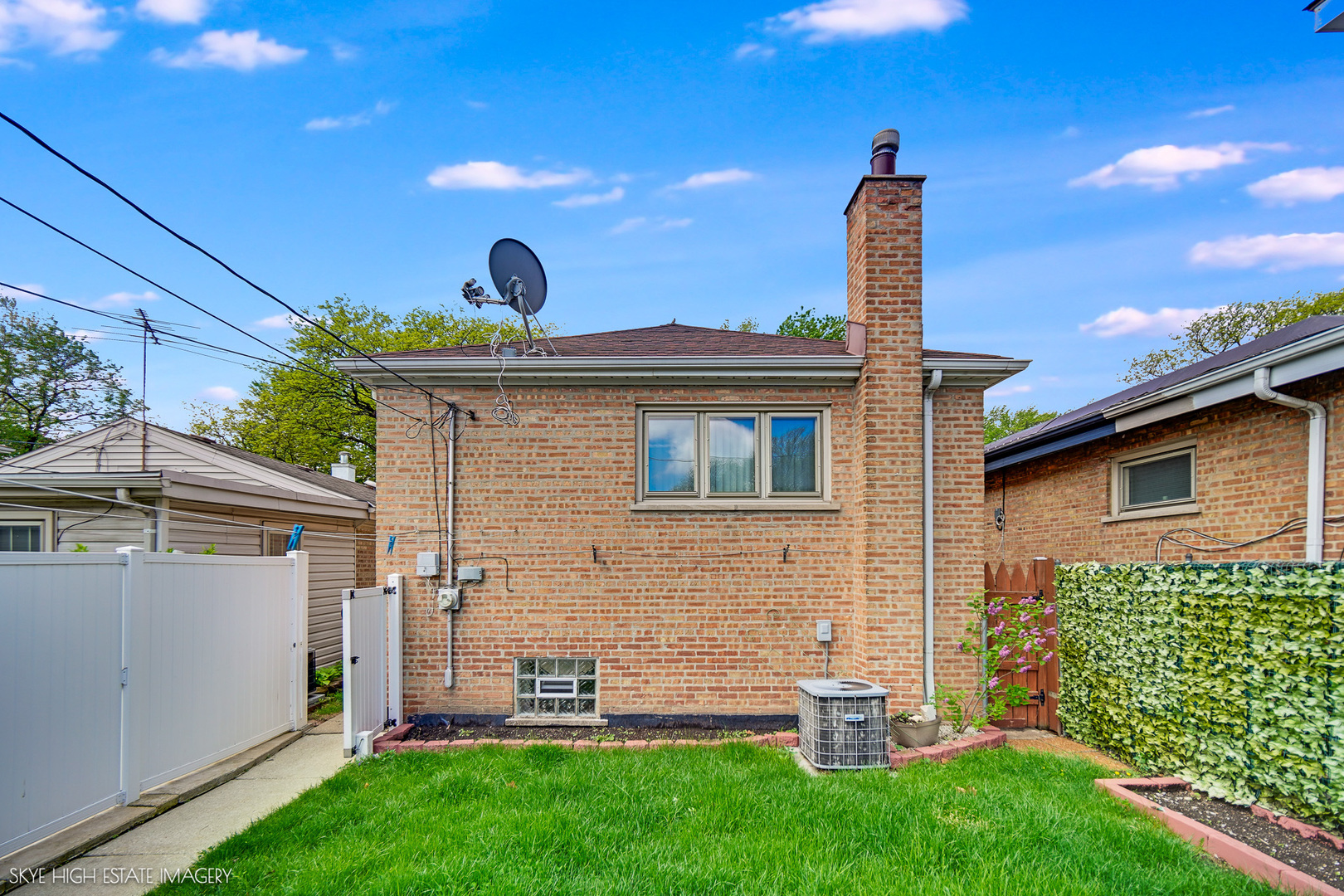 5609 S Monitor Avenue, Chicago, IL 60638