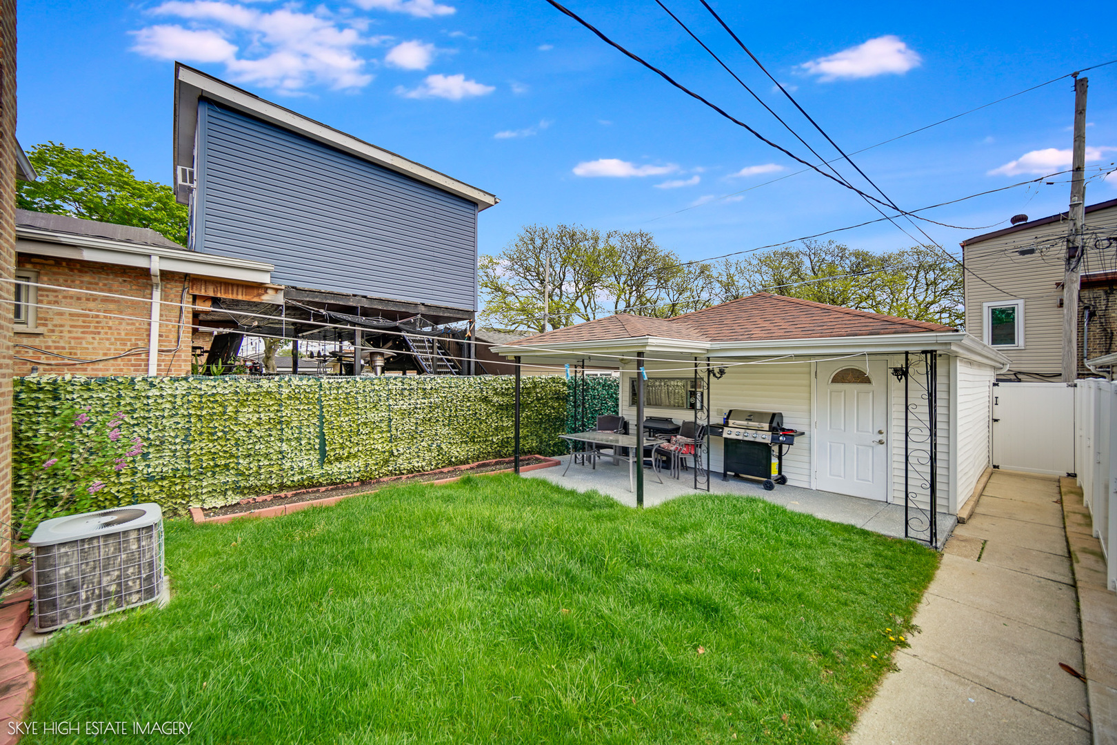 5609 S Monitor Avenue, Chicago, IL 60638