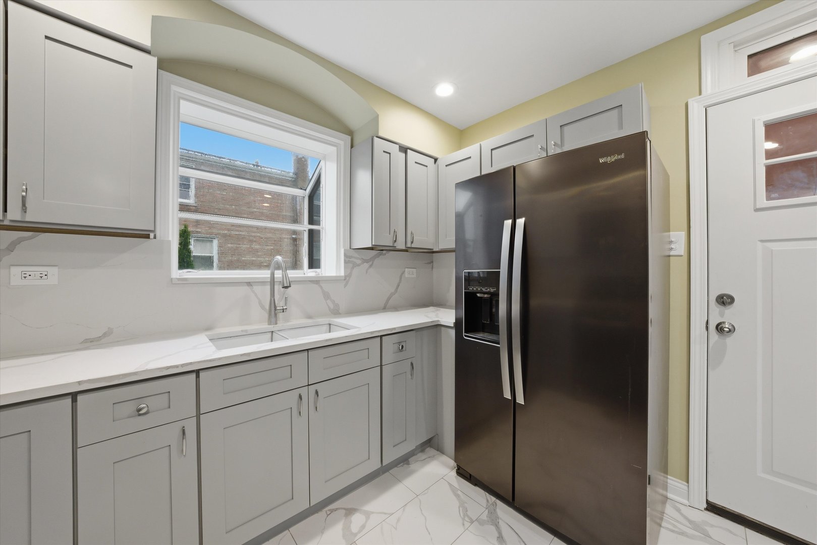 5924 S Kolin Avenue, Chicago, IL 60629