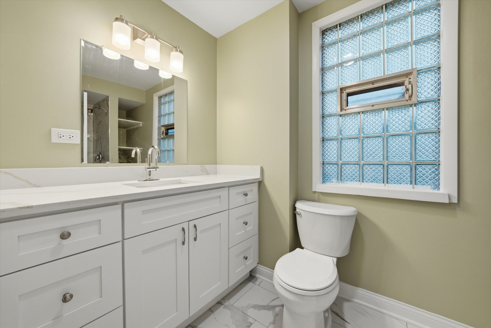 5924 S Kolin Avenue, Chicago, IL 60629