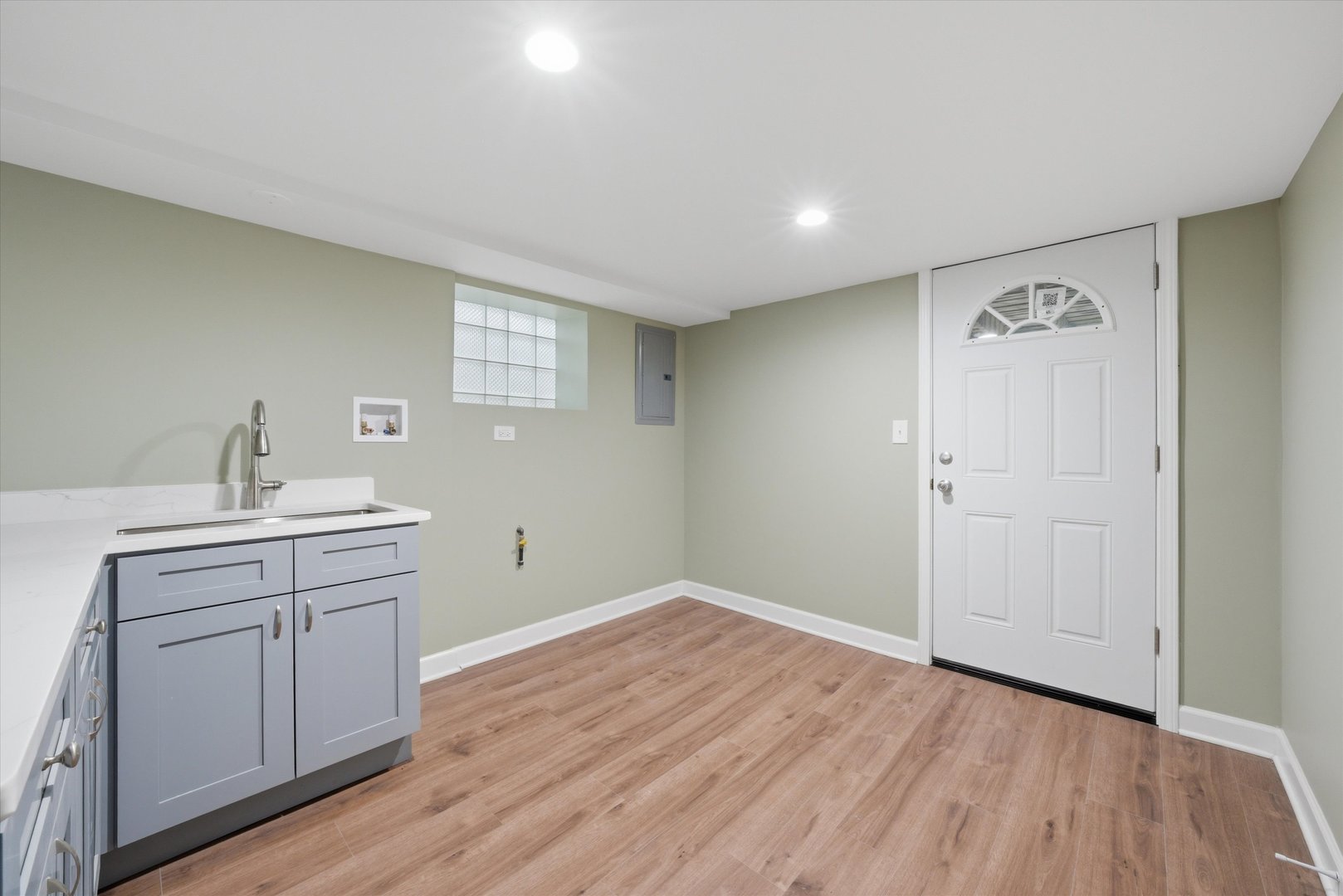 5924 S Kolin Avenue, Chicago, IL 60629