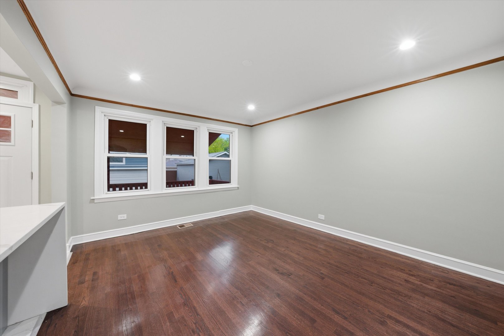 5924 S Kolin Avenue, Chicago, IL 60629