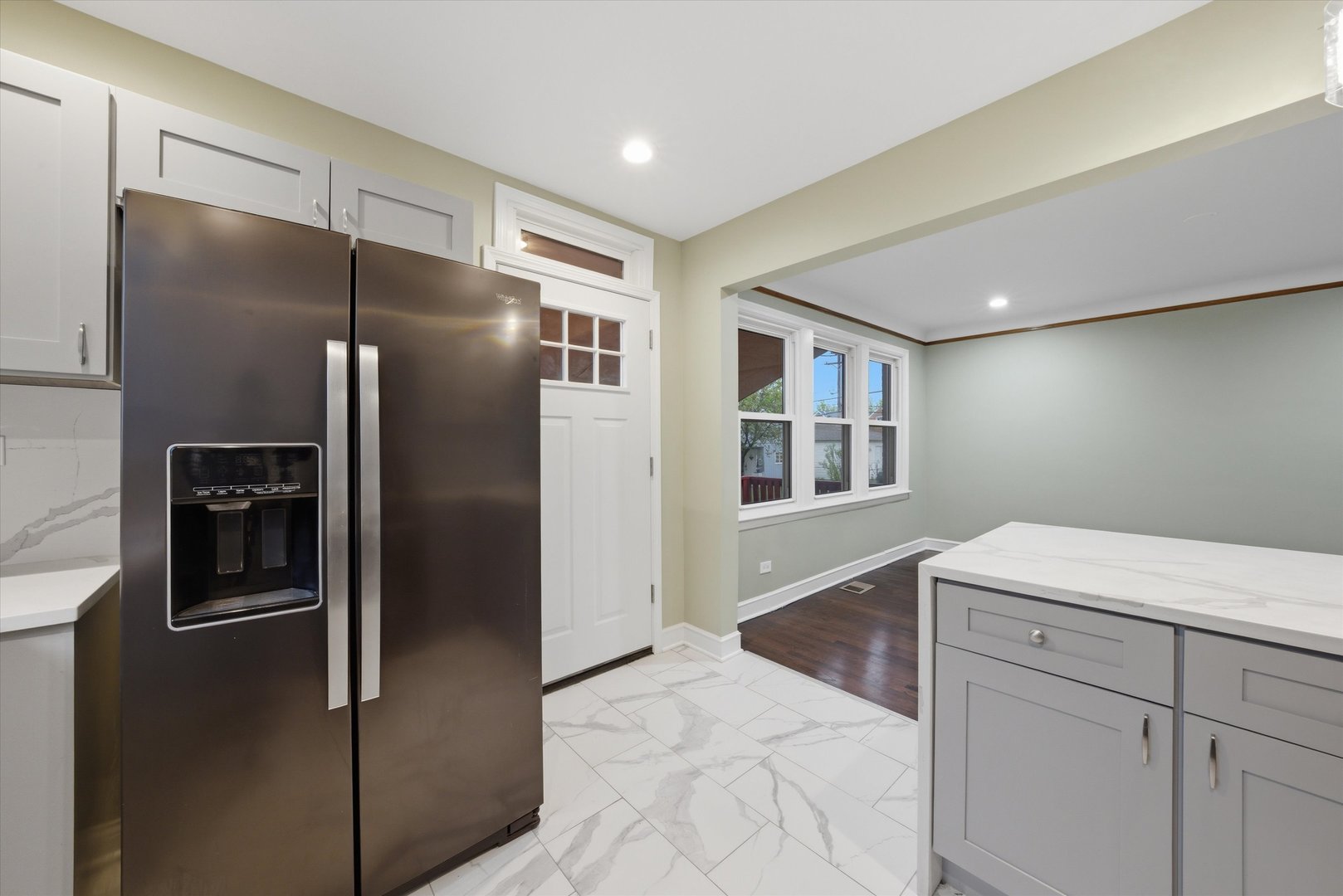 5924 S Kolin Avenue, Chicago, IL 60629