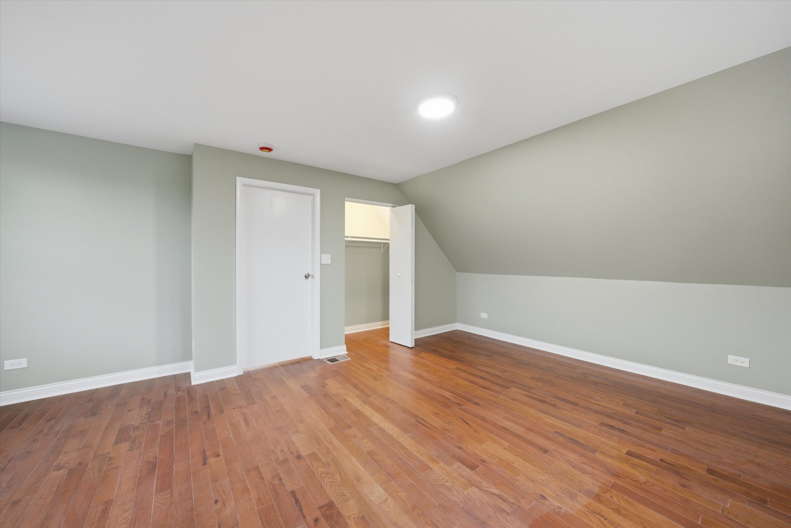 5924 S Kolin Avenue, Chicago, IL 60629