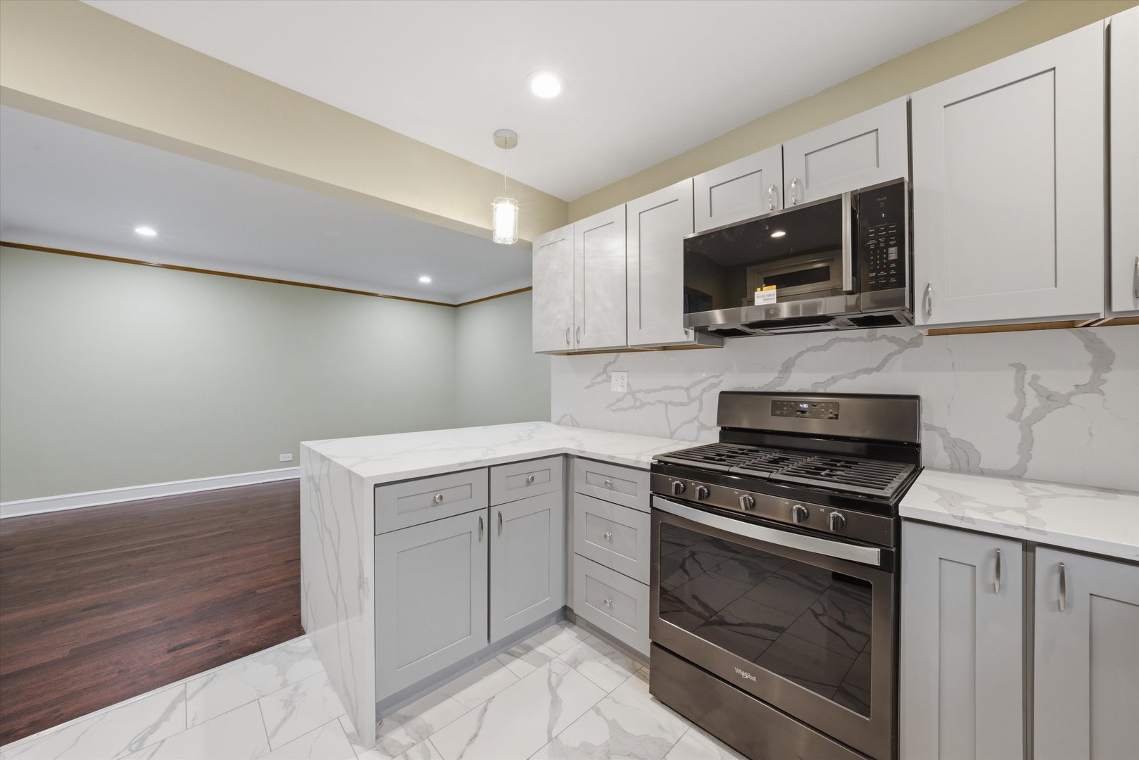 5924 S Kolin Avenue, Chicago, IL 60629