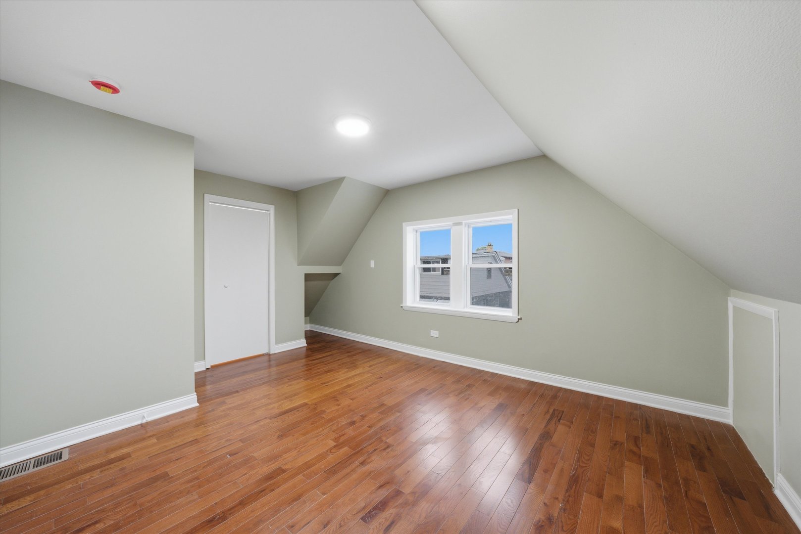 5924 S Kolin Avenue, Chicago, IL 60629