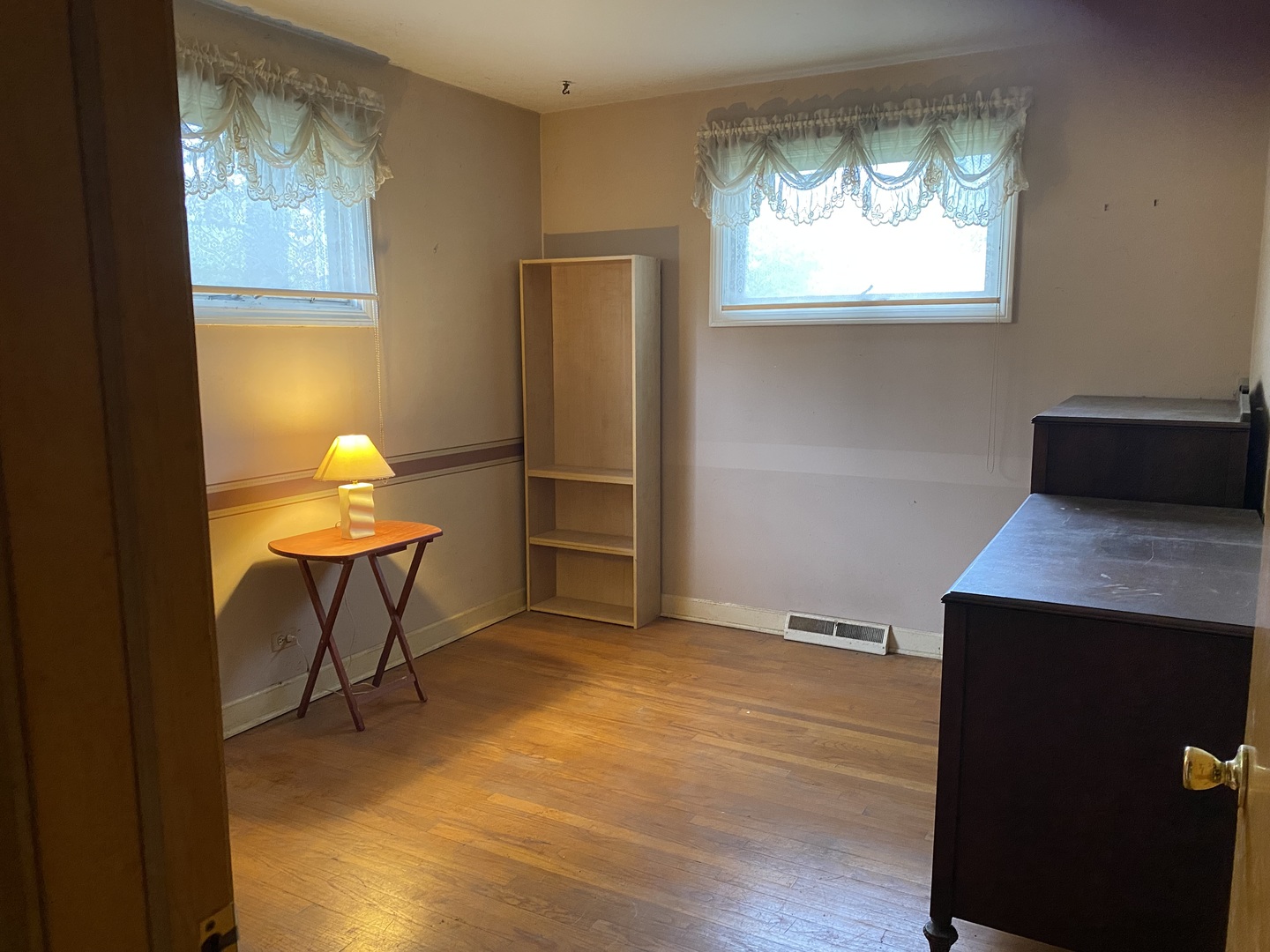 1512 N Wolf Road, Berkeley, IL 60163