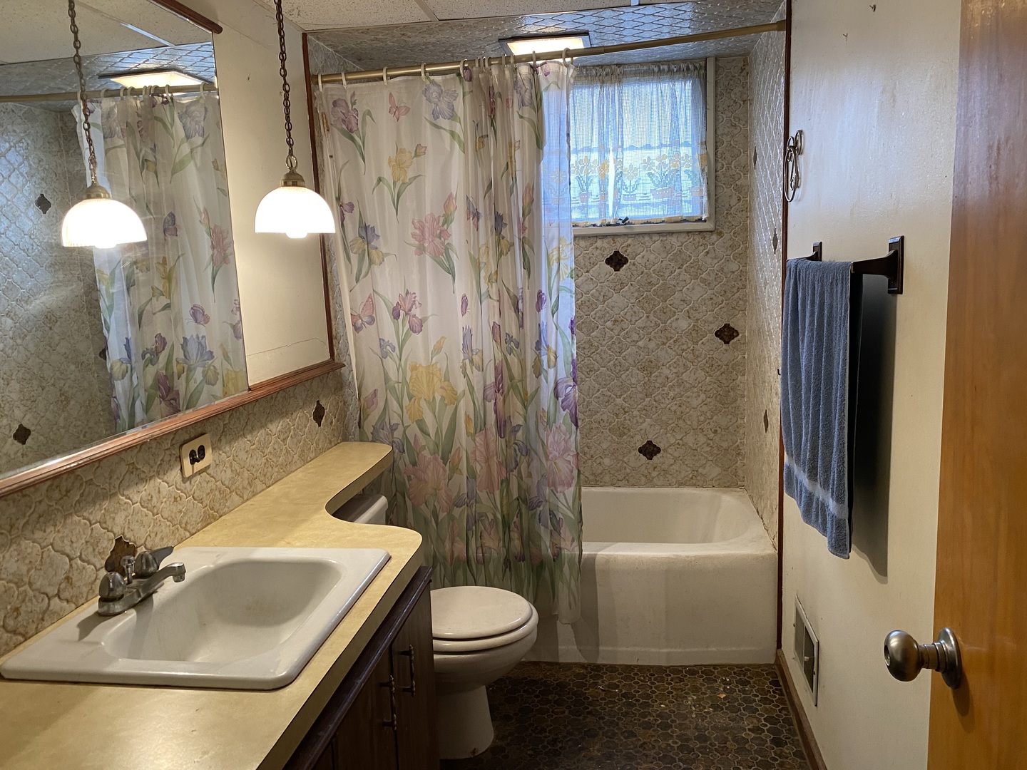 1512 N Wolf Road, Berkeley, IL 60163