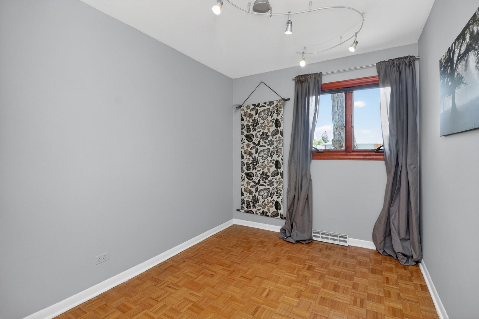 700 E Turner Avenue, Roselle, IL 60172