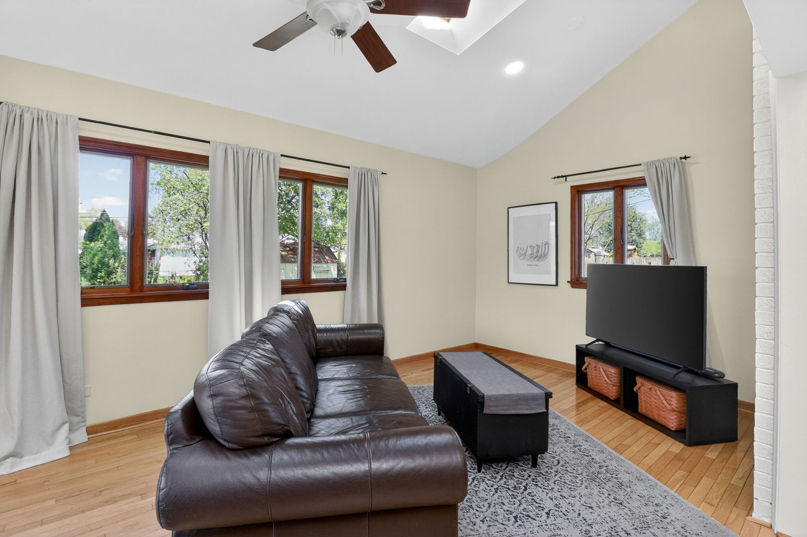 700 E Turner Avenue, Roselle, IL 60172