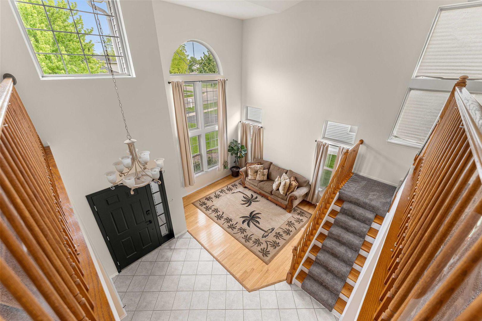 5370 Chancery Way, Lake In The Hills, IL 60156