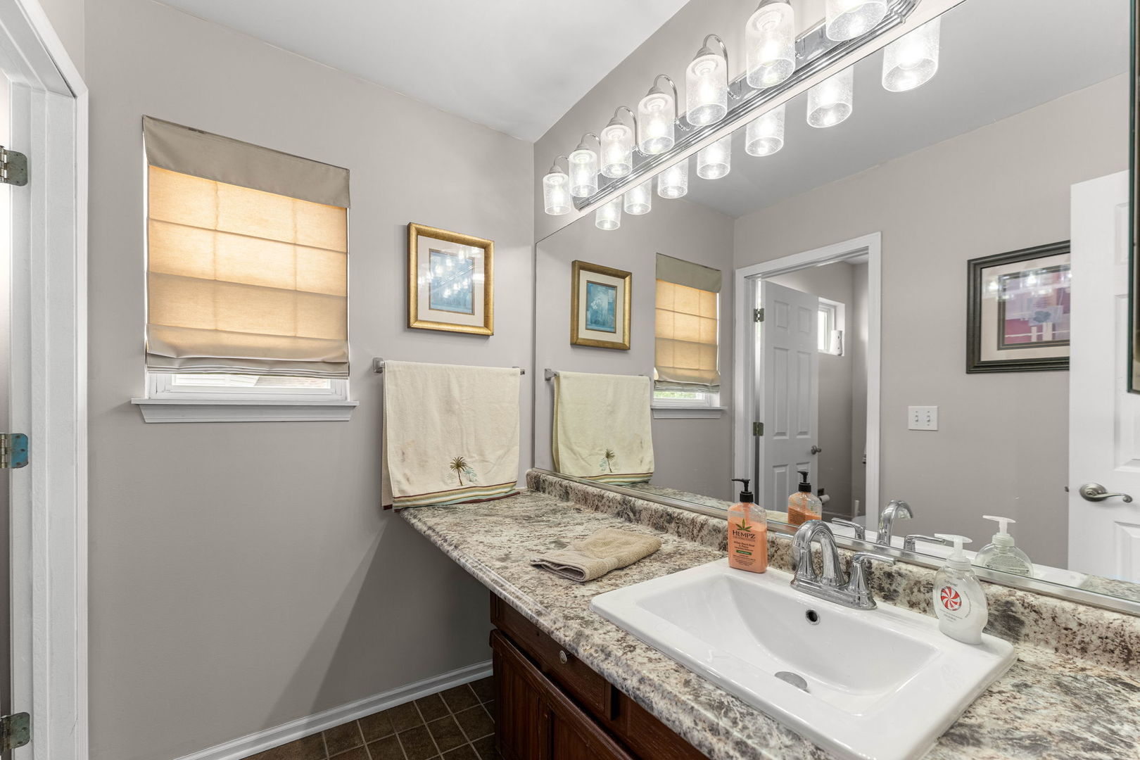5370 Chancery Way, Lake In The Hills, IL 60156