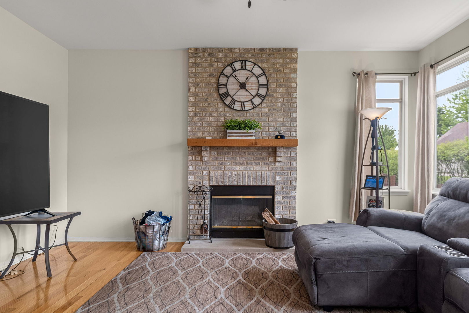 5370 Chancery Way, Lake In The Hills, IL 60156